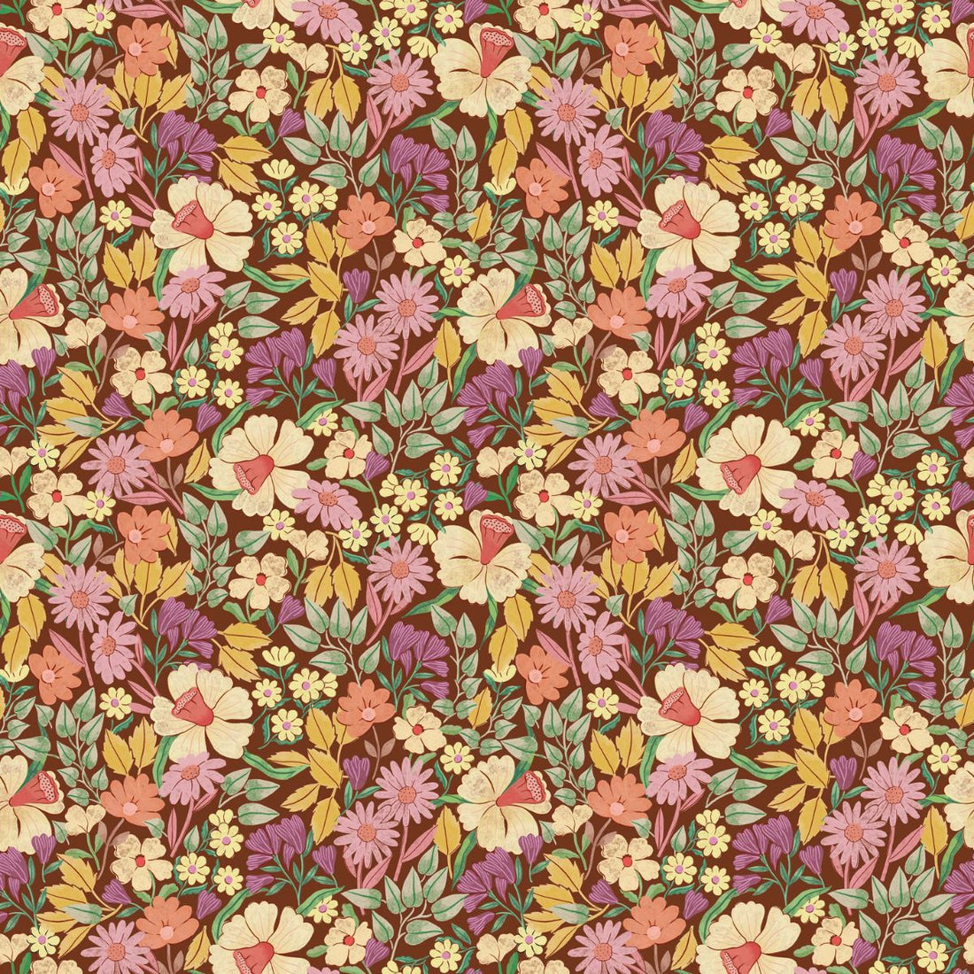Bloom Dusk vliesbehang van Summer Gray – romantisch wildbloempatroon in warme roze en mauve tinten