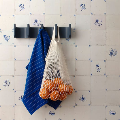 Botanisch tegeltjes behang donkerblauw - Studio Ditte