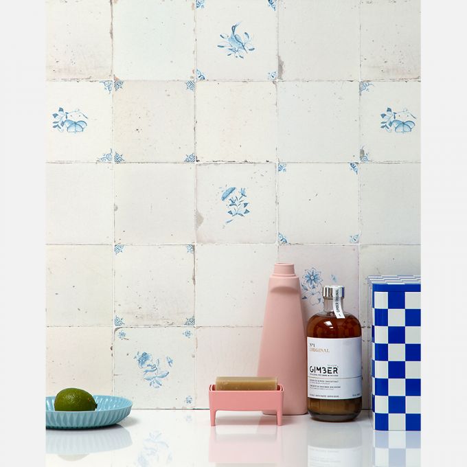 Papier peint à carreaux botaniques bleu pastel - Studio Ditte